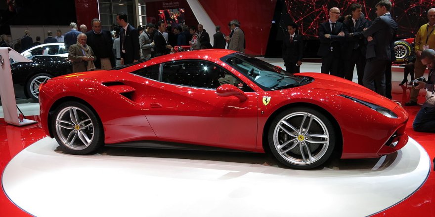 AK Partili vekil 7 milyon liraya Ferrari aldı