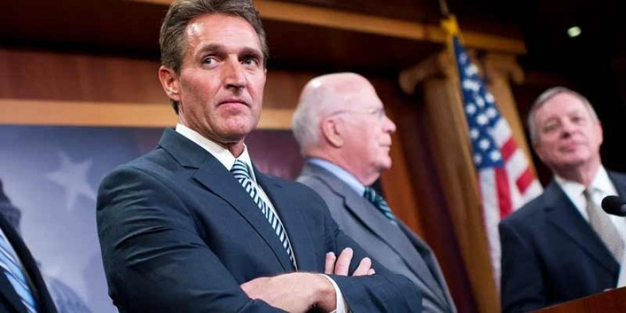 Biden Türkiye Büyükelçiliği için Jeff Flake'i aday gösterdi