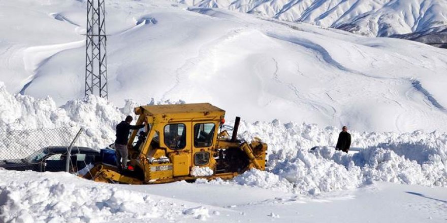 Van, Muş, Bitlis ve Hakkari'de 172 köyün yolu kapandı