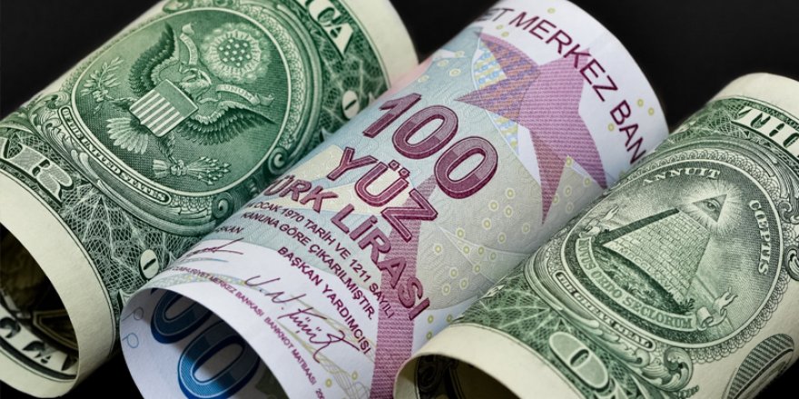 Yılın zirvesi: Dolar, 17,57 lirayı gördü