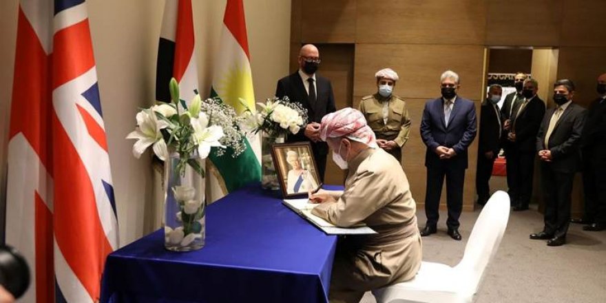 Başkan Barzani, İngiltere Kraliçesi için açılan taziye defterini imzaladı