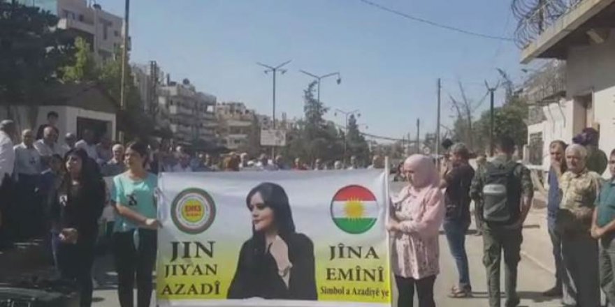 Qamışlo'da Jina Emini için protesto düzenlendi