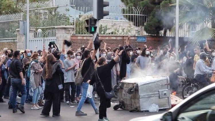 İHR: Protestolarda 43'ü çocuk en az 342 kişi hayatını kaybetti