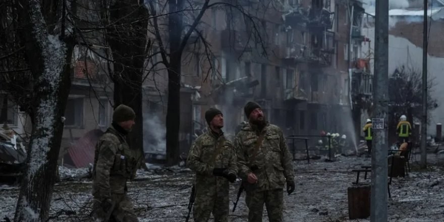 Kiev'de patlama sesleri: 'Rusya, 100'den fazla füzeyle hedef aldı'