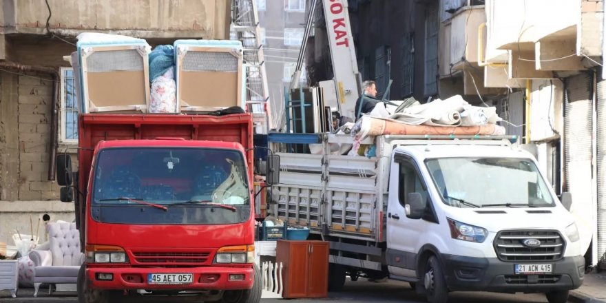 Bağlar’ın nüfusu yarı yarıya düştü