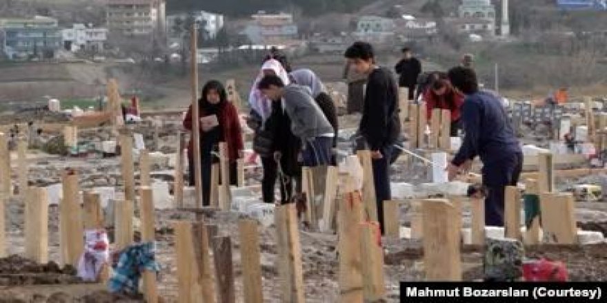 Binlerce Kişinin Öldüğü Adıyaman Kayıplarına Ağlıyor