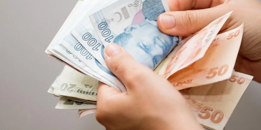 Yeni asgari ücret hesaba yatmadan eridi: Üç günde 30 dolar düştü