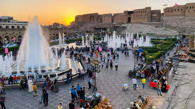 Erbil Belediyesi, 1187 tabelanın Kürtçe olarak değiştirildiğini açıkladı