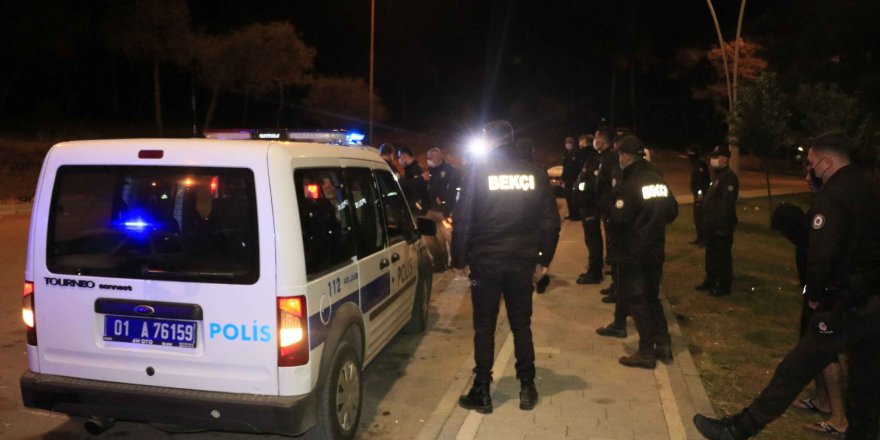 Diyarbakır’da görev yapan iki polis 19 kilo uyuşturucu ile yakalandı