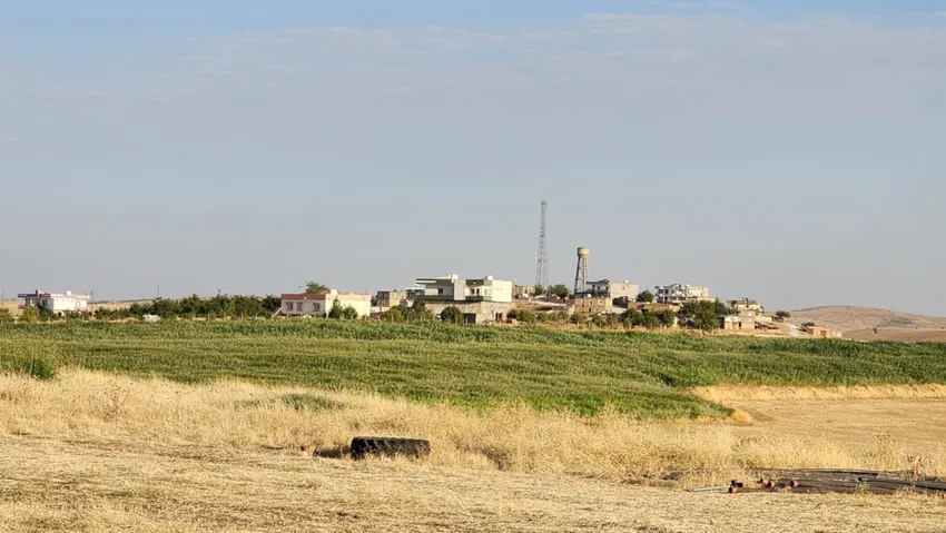 Diyarbakır'da 8 gündür elektrik verilmeyen köyde muhtarlığa 'kayyım' atandı