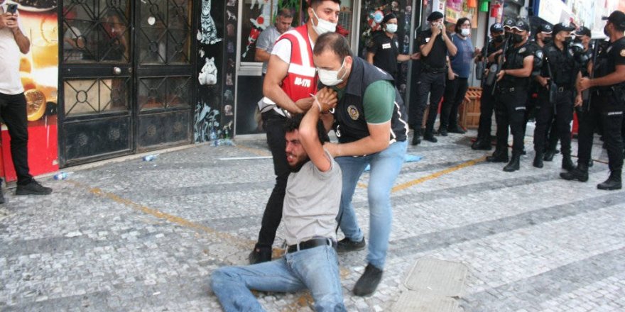 Suruç anmasında gazetecilere saldıran polisler yargılanabilecek