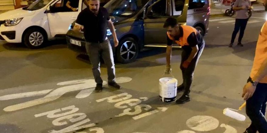 Mardin Dargeçit’te Kürtçe trafik uyarıları polis eşliğinde silindi