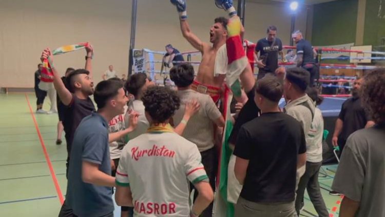 Kürt kick boks sporcusu Almanya’da ses getirdi