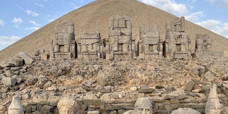 Nemrut Dağı tümülüsünde el değmemiş bir mezar olabilir