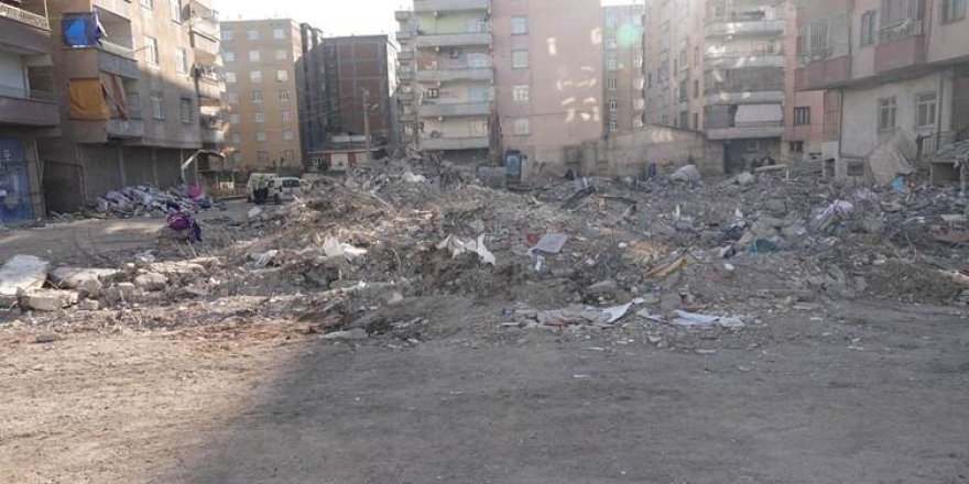 DİYARBAKIR- Depremde 60 kişinin öldüğü Yoldaş Apartmanı davasında karar