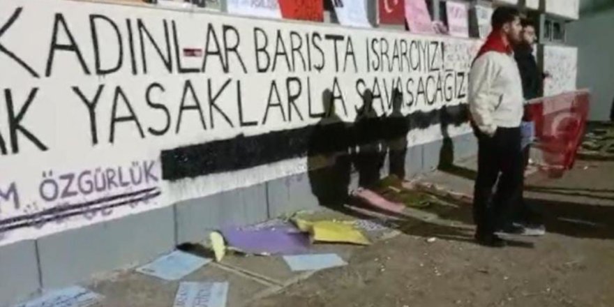 Ülkücüler ODTÜ’de ‘Kadın Duvarı'na saldırdı, Kürtçe dövizler yırtıldı