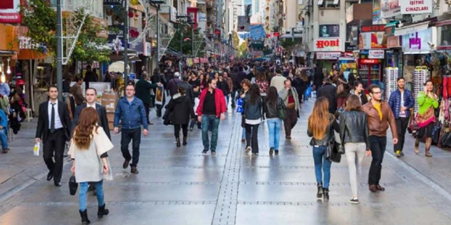 İzmir Barometresi: Beş Kürt'ten biri yoksul, yüzde 70'i destekleri yeterli bulmuyor