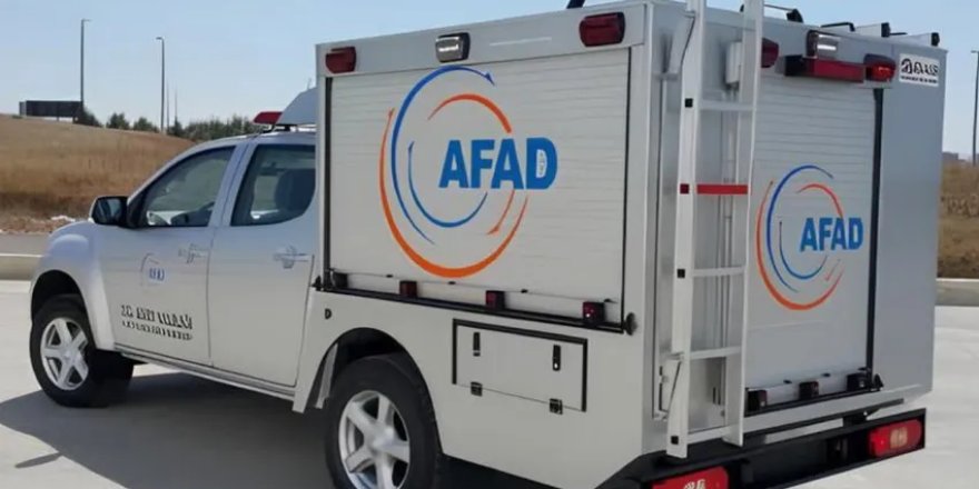 İddia: AFAD aracında 12 kilo altın, 188 cep telefonu yakalandı