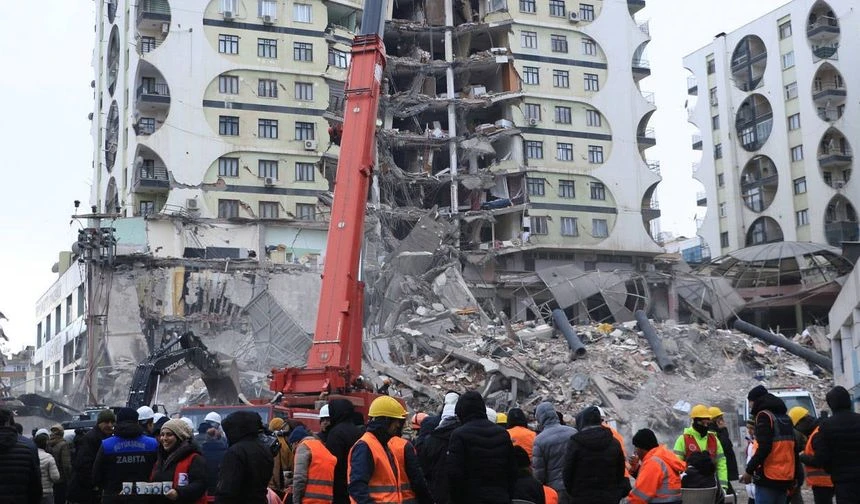 Diyarbakır'da deprem sanıklarına ceza