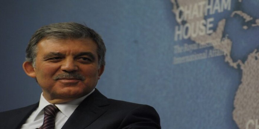 Abdullah Gül: “Erdoğan ve şahsıma yapılan haksızlıklar İmamoğlu’na yapılmamalı”