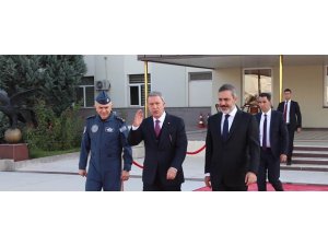 Hulusi Akar ve Hakan Fidan, Rusya Savunma Bakanı ile bir araya geldi