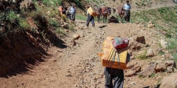 İran pasdarları yine saldırdı: 2 Kürt kolber yaralandı