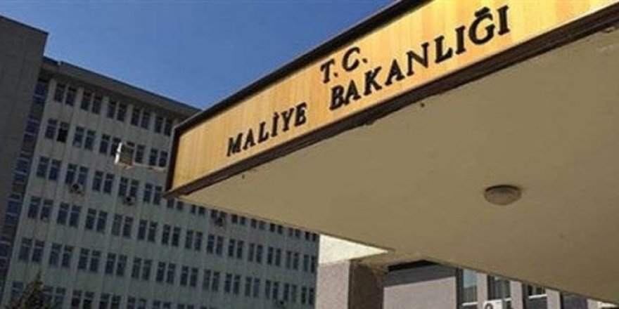 Erdoğan’dan ekonomi yönetimine operasyon: Çok sayıda bürokrat görevden alındı