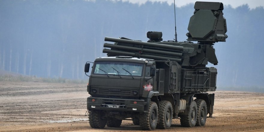 Pantsir-S, Hmeymim’e yaklaşan İHA’yı imha etti